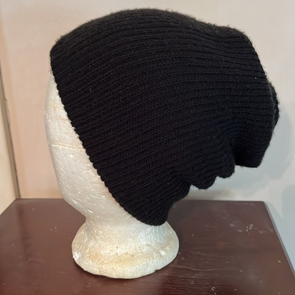 (2) Vans Knit Caps - Picture 5 of 10